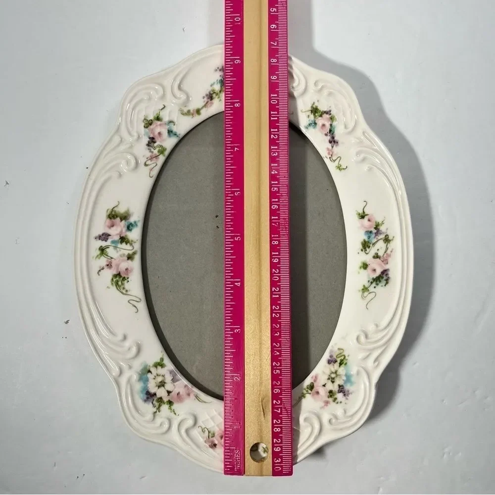 Victorian Ceramic Oval 5x7‎ Desk Picture Frame Shabby Chic Floral Embossed
